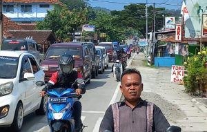 arus lalu lintas Linggapura Tonjong Brebes/Foto: Ali Sodikin