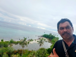 Panorama bahari peraiaran kepulauan Banyak dari atas mercusuar Pulau Rangit (Dok. Pribadi) 
