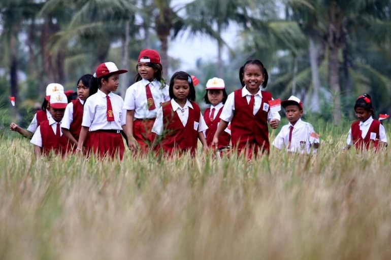 Pemerataan pendidikan adalah gerbang awal Merdeka Belajar | Ilustrasi via terasindonesia.id