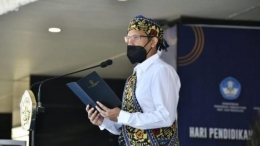 Nadiem Makarim pada upacara Hardiknas 2022 (Foto: Tribunnews.com)