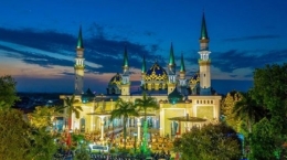Keindahan panorama masjid agung Tuban.Gambar Republika.com 