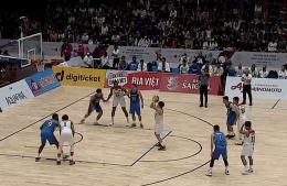Laga basket Indonesia vs Filipina (sumber: live streaming MrBallBig)