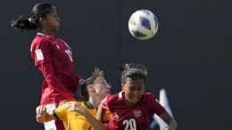 Timnas putri Indonesia dibantai 0-18 oleh Australia di Piala Asia Wanita 2022. (Foto: AP/Rajanish Kakade) via Bola com.