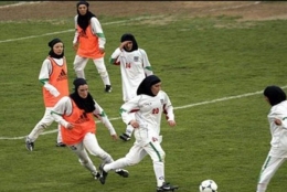 Al-Arabiya Kick Off Liga Sepak Bola Wanita Pertama Arab Saudi (ilustrasi)via Republika.co.id