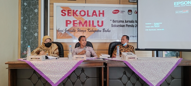 Sekolah pemilu bagi jurnalis warga oleh PPMN. Dokpri 
