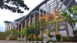 Gedung Perpustakaan Soeman HS di Kota Pekanbaru (Dokpri)