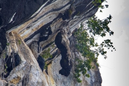 Batu Gantung Sibaganding (Foto: calderatobageopark.org)