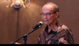 Buya Prof. DR. H. Ahmad Syafi'i Maarif, tokol plural Indonesia dalam Simposium Nasional Membedah Tragedi 1965di Jakarta. Foto: kompas.tv