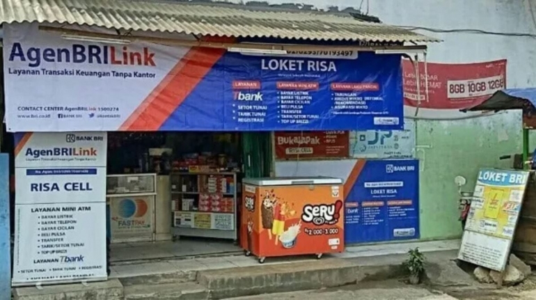 Gerai BRILink. Sumber: riniisparwati.com