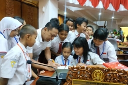 Sekolah negeri VS sekolah swasta, dimenangkan oleh Kurikulum Merdeka (via Kompas.com)