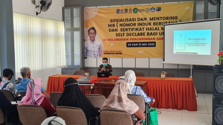 24 mei 2022, di ruang pertemuan, dokumentasi pengarahan dan pendampingan pelaku usaha secara sistem digitalisasi /dokpri