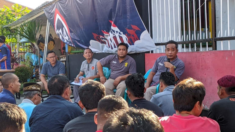 Karutan beserta Pejabat Struktural menanggapi kritik dan saran dari WBP. Foto : Humas Rutan Magetan 