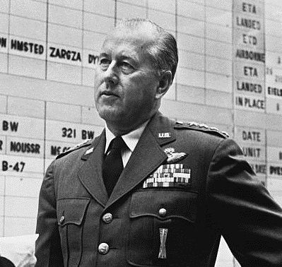 Pengganti Jenderal Curtis LeMay sebagai Komandan Strategic Air Command, Jenderal Thomas S. Power | Sumber Gambar: Getty Images 