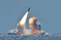 Submarine-Launched Ballistic Missiles UGM-133A Trident II | Sumber Gambar: defense.gov