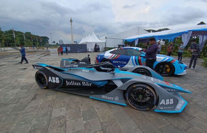 mobil balap formula e/kompas.com