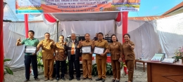 Para pegiat literasi di sela acara peringatan Hari Buku Nasional ke-42 Tahun 2022 di Kabupaten Karo, 31/5/2022 (Dok. Pribadi)