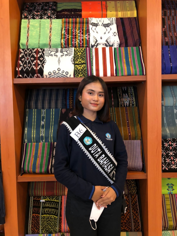 Natasya Pintauli Hendrikas Manu peraih juara II Putri Duta Bahasa NTT 2022. Foto oleh: Natasya Manu