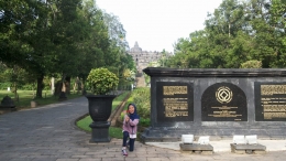Tampak di kejauhan Stupa Utama Borobudur. Dokumen pribadi.