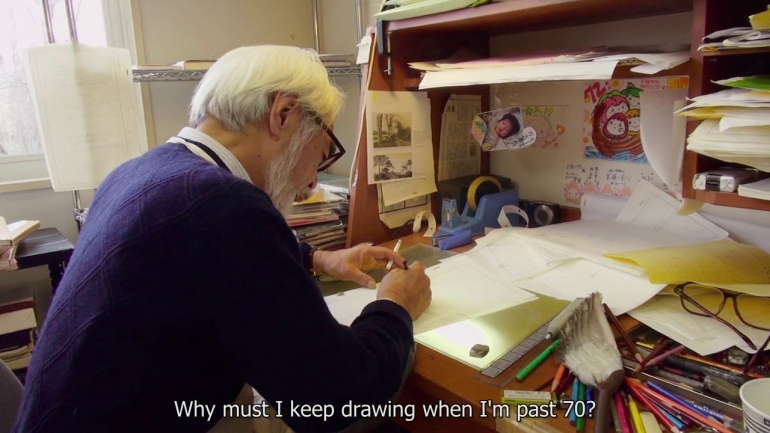 Hayao Miyazaki sedang membuat storyboard untuk film The Wind Rises. Sumber: Kingdom of Dreams and Madness