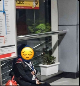 Twit Viral Ibu Hamil Kelelahan Usai Naik Turun Stasiun Cakung (Twitter Kompas/Alinda)