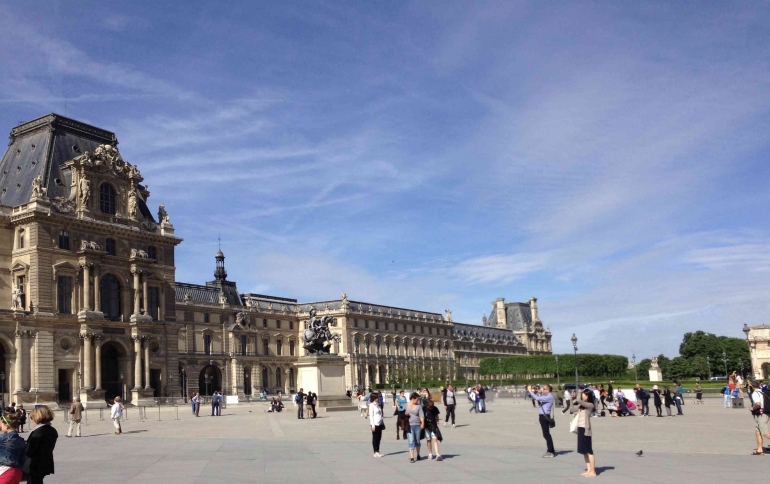 Louvre : Dokpri 