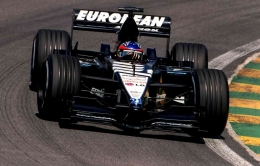Awal karir Fernando Alonso bersama Minardi, 2001 Sumber : www.planetf1.com