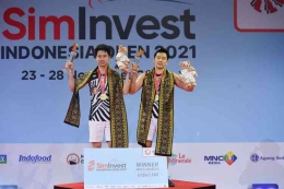 Marcus Gideon dan Kevin Sanjaya saat menjuarai Indonesia Open 2021. | Source: Dok PBSI via: KOMPAS.COM