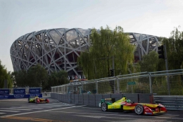 Saat Formula E pertama kali diadakan di Beijing | Sumber gambar https://www.nytimes.com/
