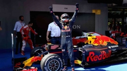 Kemenangan perdana Max Verstappen, Spain 2016 Sumber: Max Verstappen - First F1 win an 'amazing' feeling (espn.co.uk) 