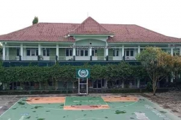 Gedung SMAN 1 Muntilan. SMA terbaik di Kab Magelang dan Top 100 nasional berdasarkan peringkat LTMPT 2022 (foto dok. SMAN 1 Muntilan)