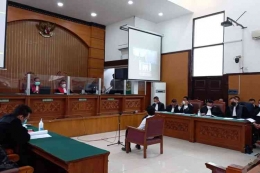 Ilustrasi persidangan di pengadilan | Sumber gambar megapolitan.kompas.com