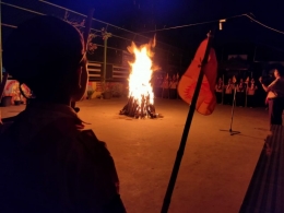 Ilustrasi kegiatan api unggun saat Persami (kemenag.go.id)
