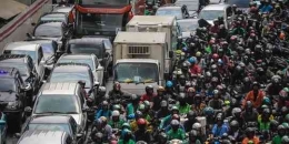 Kemacetan Dan Kesemrawutan Pengguna Jalan Di Jakarta | Sumber Merdeka.com