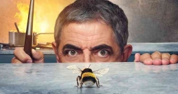 Man Vs Bee, Drama Komedi yang dibintangi Rowan Atkinson (sumber: vantage.id)