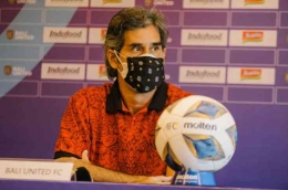 Pelatih Bali United Stefano Teco Cugurra (Gambar: sports.sindonews.com)