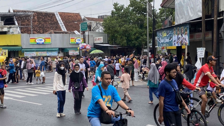 Foto ini saya ambil di alun-alun kudus saat ada car free day, Kudus, 26 Juni 2022 (Dok. Pribadi)