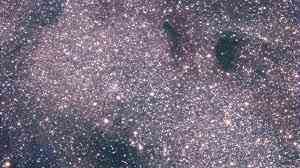 Debu bintang raksasa merah di Teleskop Hubble. (Foto: Hubblesite.org)