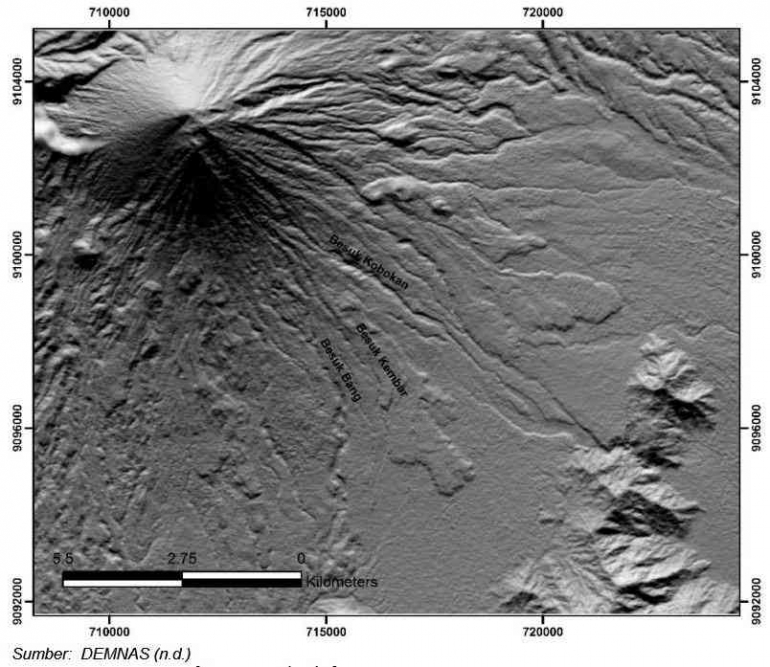 Bentuk relief gn Semeru (Demnas)