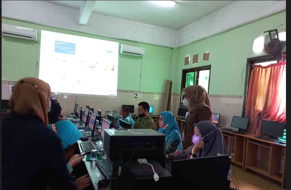 Baik, mari kita bahas adaptasi teknologi oleh guru secara mendalam, dengan gaya penulisan edukatif dan ilmiah, layaknya artikel ensiklopedia.