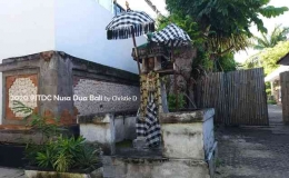 Bali memang sangat keukeuh dengan udaya dan agamnya, dimana dimanapun selalu dibangun tempat pemujaan. Dokumentasi pribadi