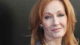 J.K. Rowling (Sumber: bbc.com)