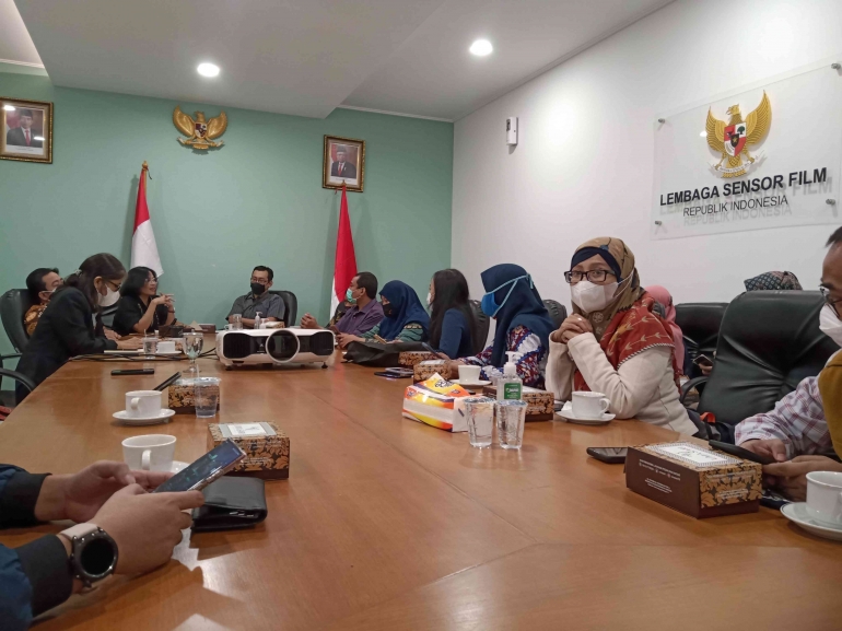 Suasana diskusi bersama KOMiKers dan anggota LSF/Dokumentasi pribadi