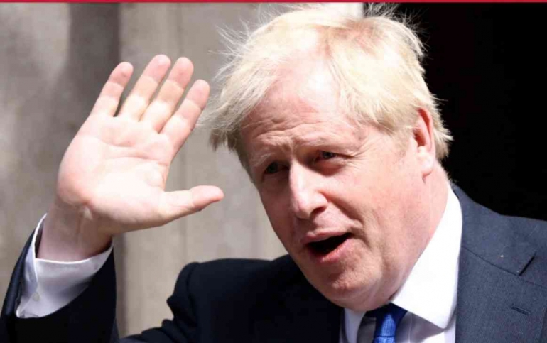 Boris Johnson sedang  berada dalam badai krisis politik, ekonomi dan kepercayaan. Photo: Henry Nicholls/Reuters 
