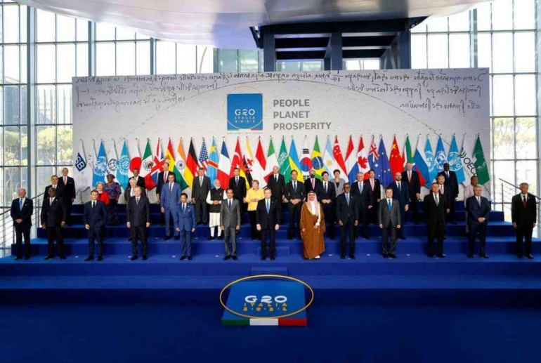Group photo showing the G20 leaders in attendance. (Ludovic Marin/POOL/AFP via Getty Images)