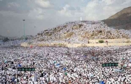 Image: Padang Arafah tempat berkumpulnya jutaan jemaah haji setiap tahun hijriah (dokpri)