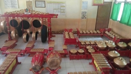 Alat musik gamelan untuk mengiringi karawitan di SD Negeri 1 Nglampir| Dokumentasi pribadi