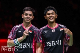 Ekspresi kemenangan Fajar dan Rian setelah mengalahkan wakil tuan rumah dengan rubber set (Foto : Badminton Photo)