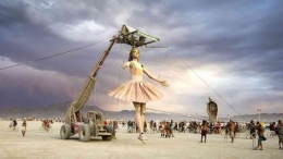 Burning Man, berdansa di metaverse | sumber: themusicessentials.com