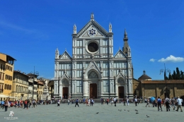 Basilika Santo Croce- Florence. Sumber: dokumentasi pribadi