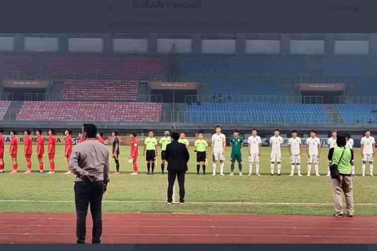 Laga Semifinal Piala AFF U-19 2022 antara Laos Vs Thailand (Foto: Dok. AFF/via KOMPAS.COM)